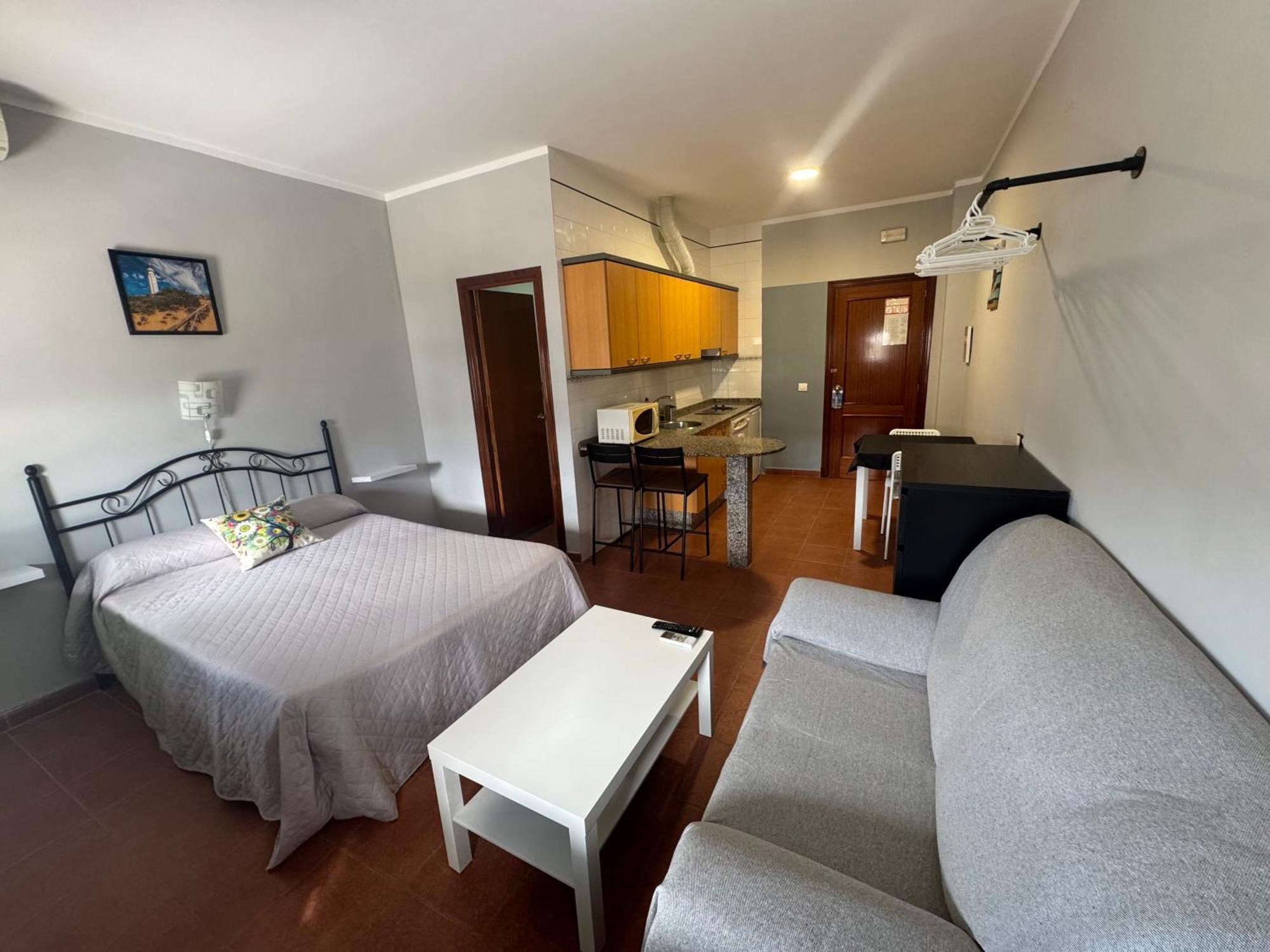 Hostal Miramar Los Canos De Meca Kültér fotó