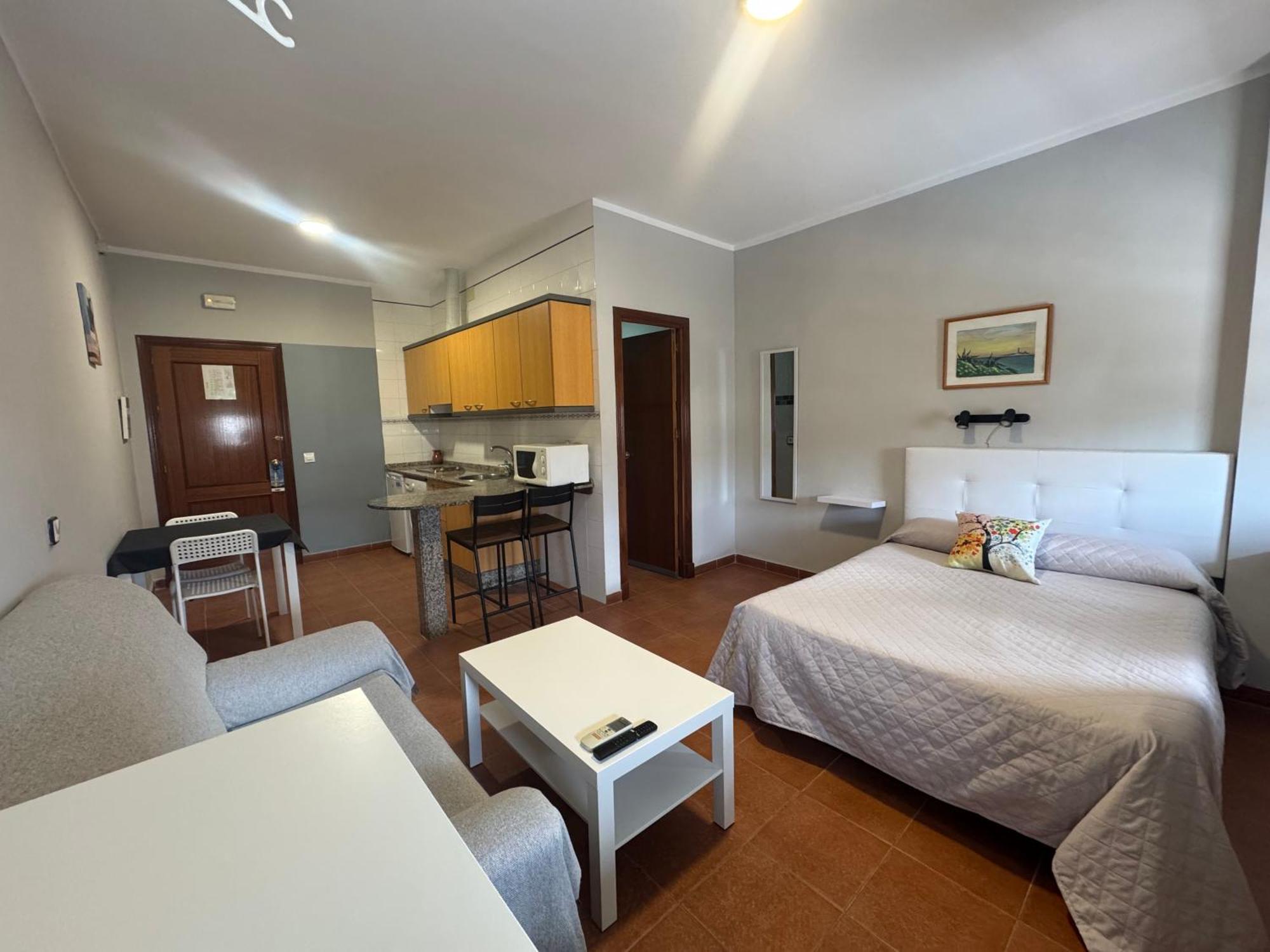 Hostal Miramar Los Canos De Meca Kültér fotó