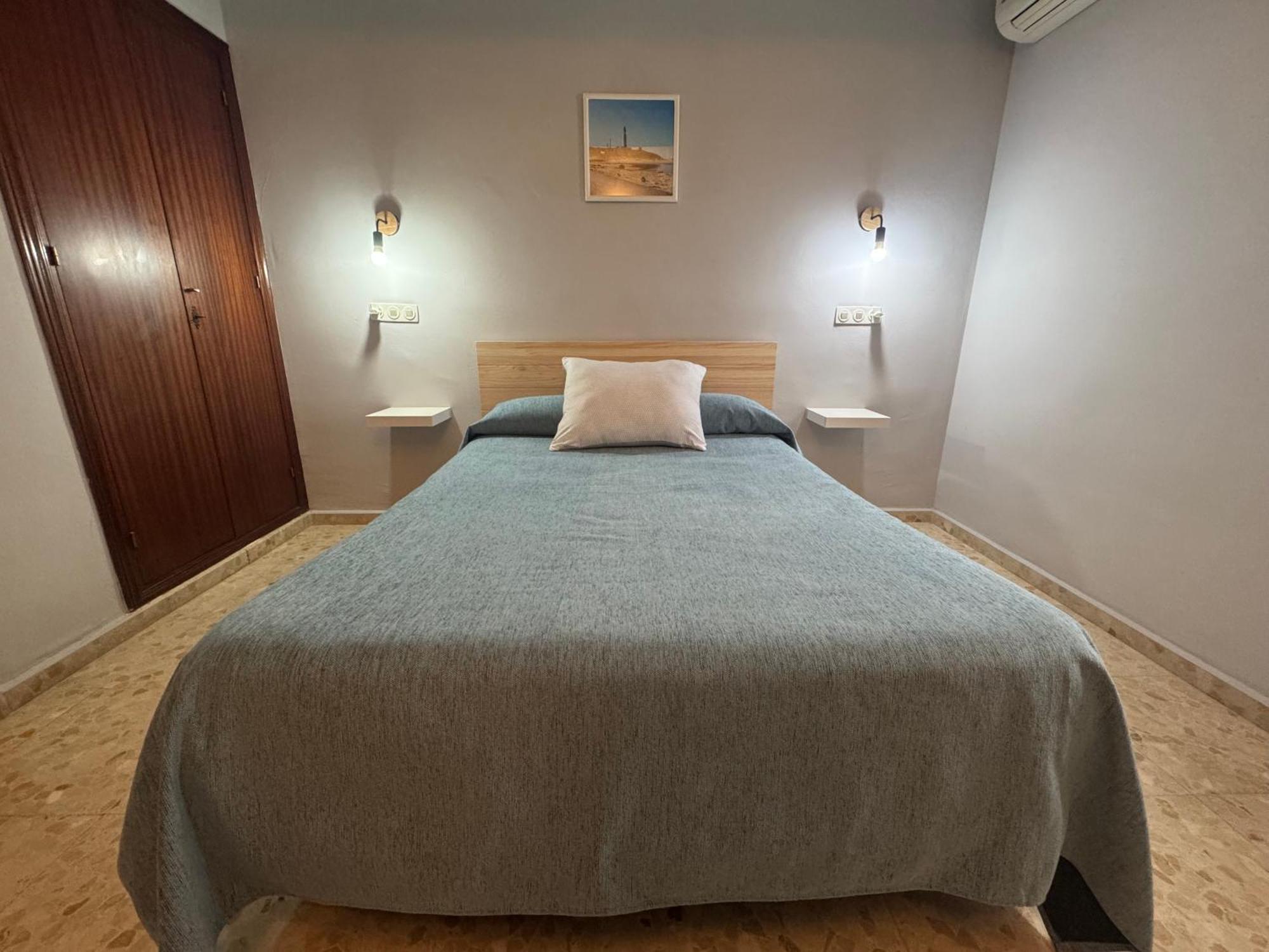 Hostal Miramar Los Canos De Meca Kültér fotó
