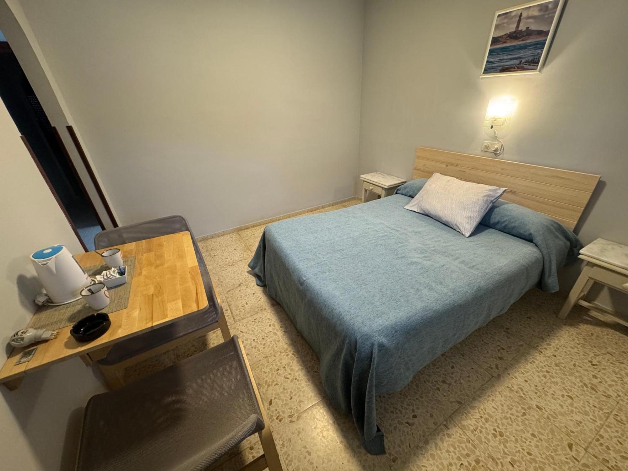Hostal Miramar Los Canos De Meca Kültér fotó