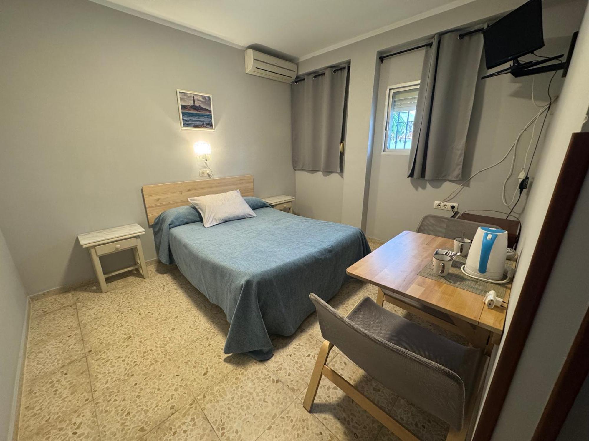 Hostal Miramar Los Canos De Meca Kültér fotó