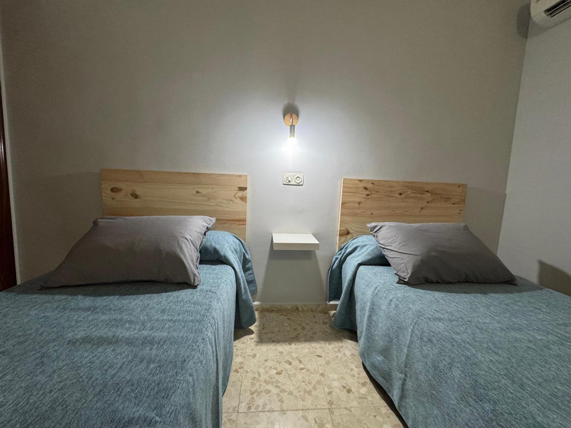 Hostal Miramar Los Canos De Meca Kültér fotó